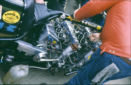 {short description of image}