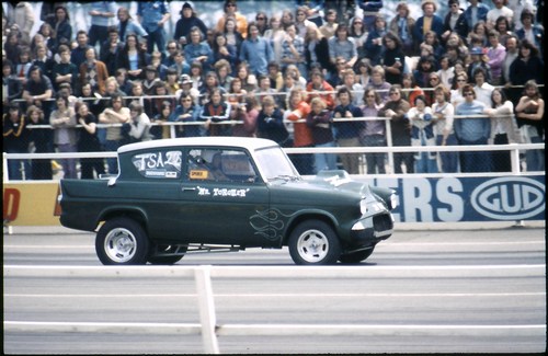 {short description of image}