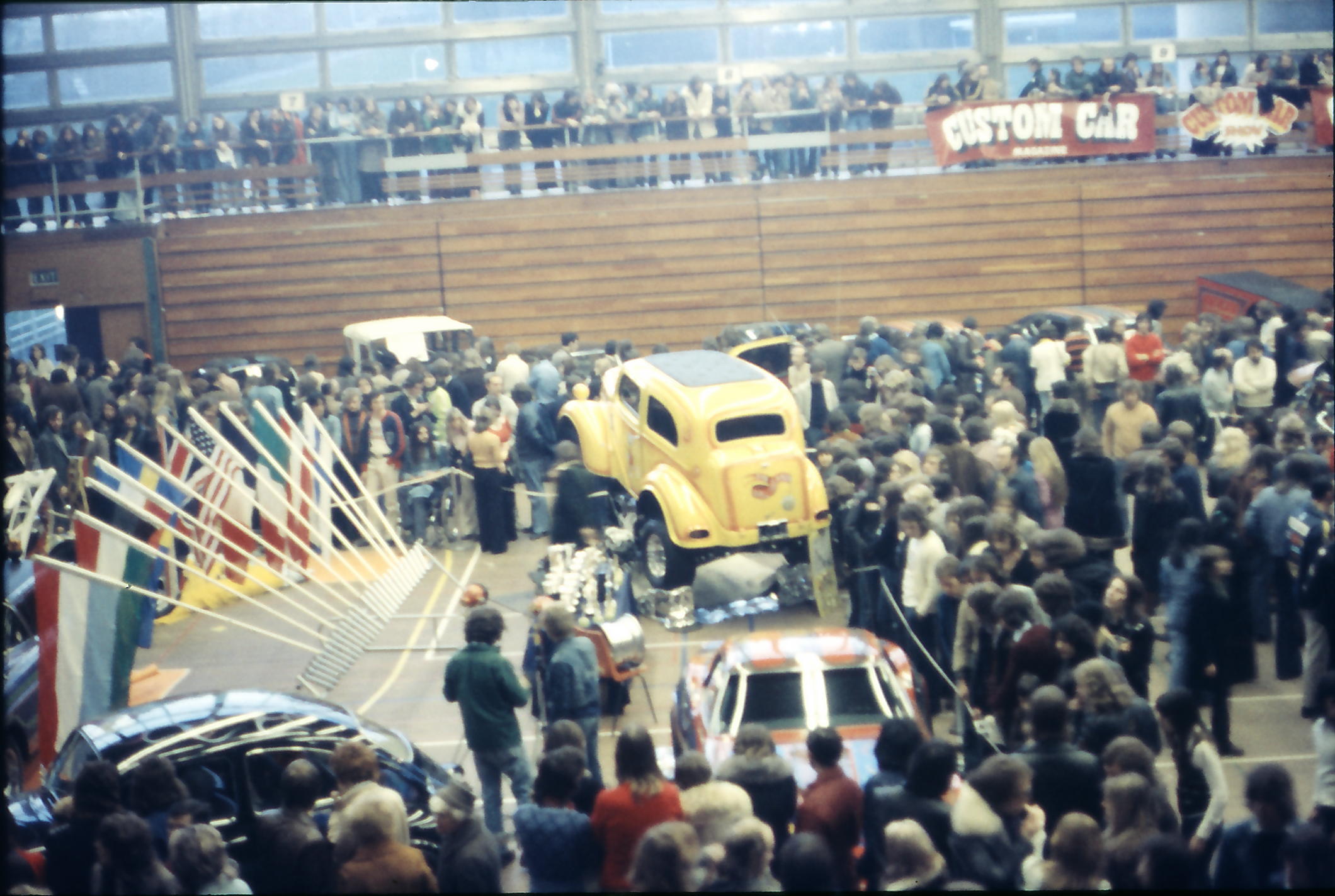 {short description of image}