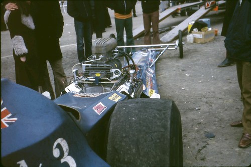 {short description of image}